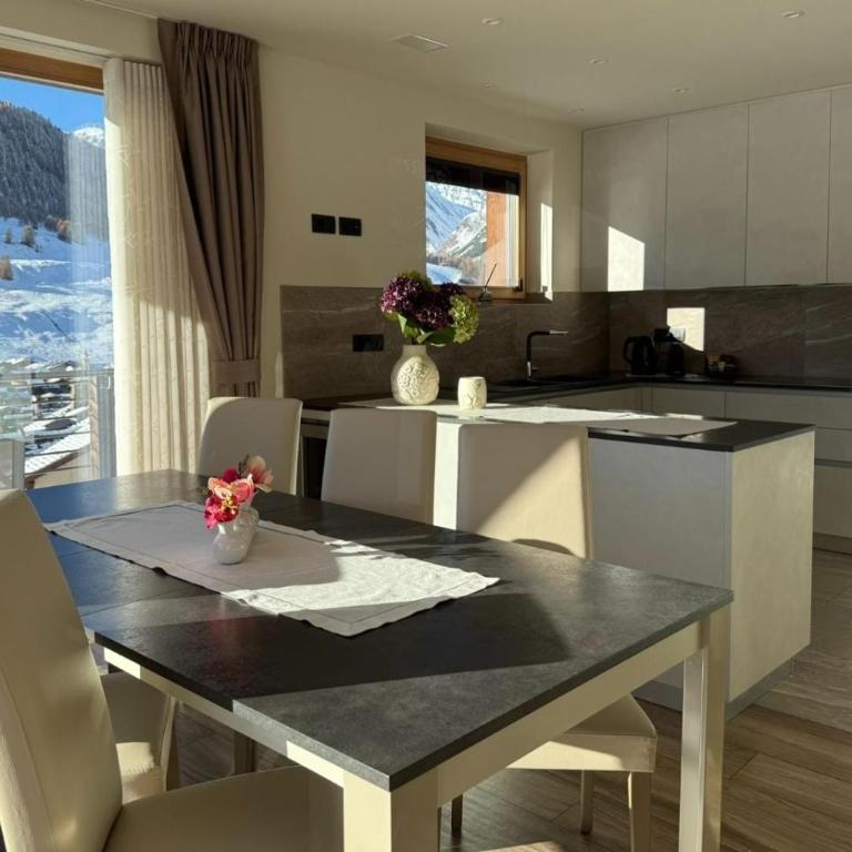 Holiday House Livigno NEW - Appartamento con 2 Camere da Letto - 2