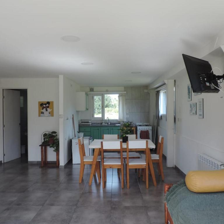 Río Epuyén Aparts - Habitación Familiar con vistas a la montaña - 7
