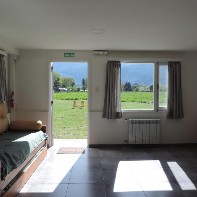 Río Epuyén Aparts - Habitación Familiar con vistas a la montaña - 6