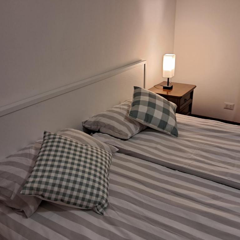 Tolle Economy Stay - Camera Tripla Economy con Bagno in Comune - 7
