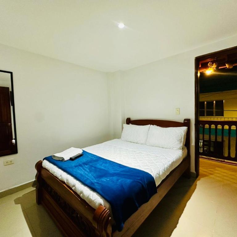 Hotel Jardin de Rosas - Double Room with Private Bathroom - 5