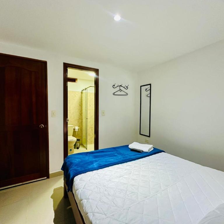 Hotel Jardin de Rosas - Double Room with Private Bathroom - 8