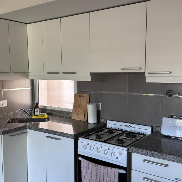 Excelente ubicación, cochera, wifi! - Apartamento de 1 dormitorio - 2