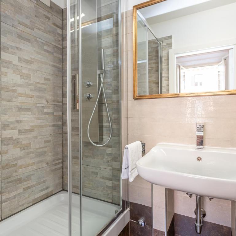 Easybnb - Dea Roma - Standard Double Room - 5