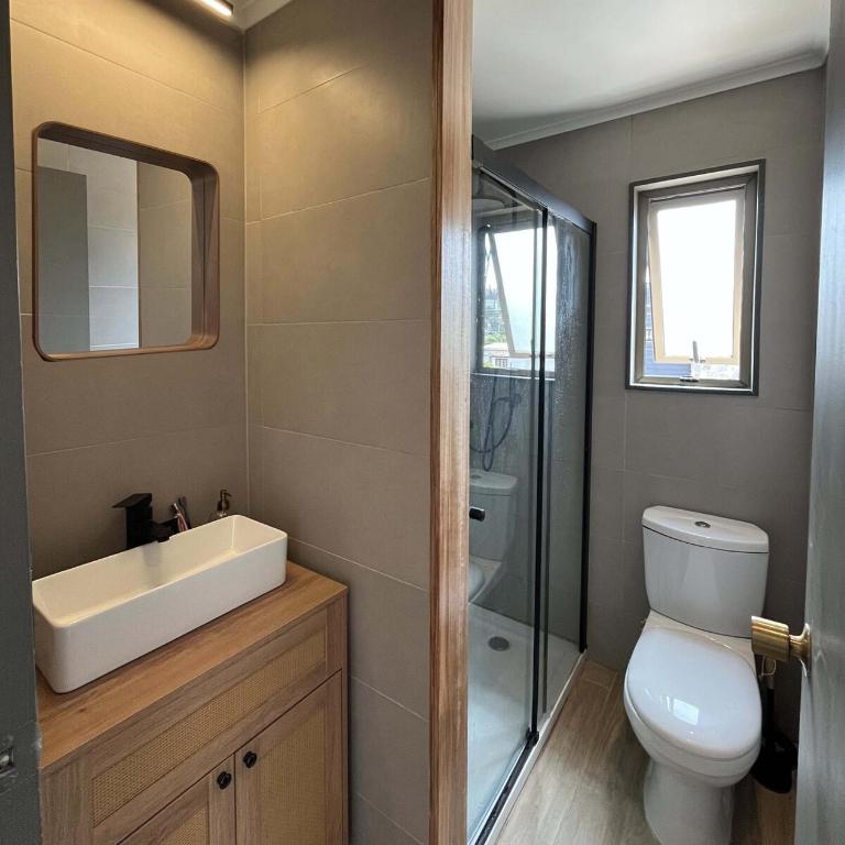 Casa en Laguna de Zapallar a pasos de la playa, recién remodelada - Three-Bedroom Home - 13