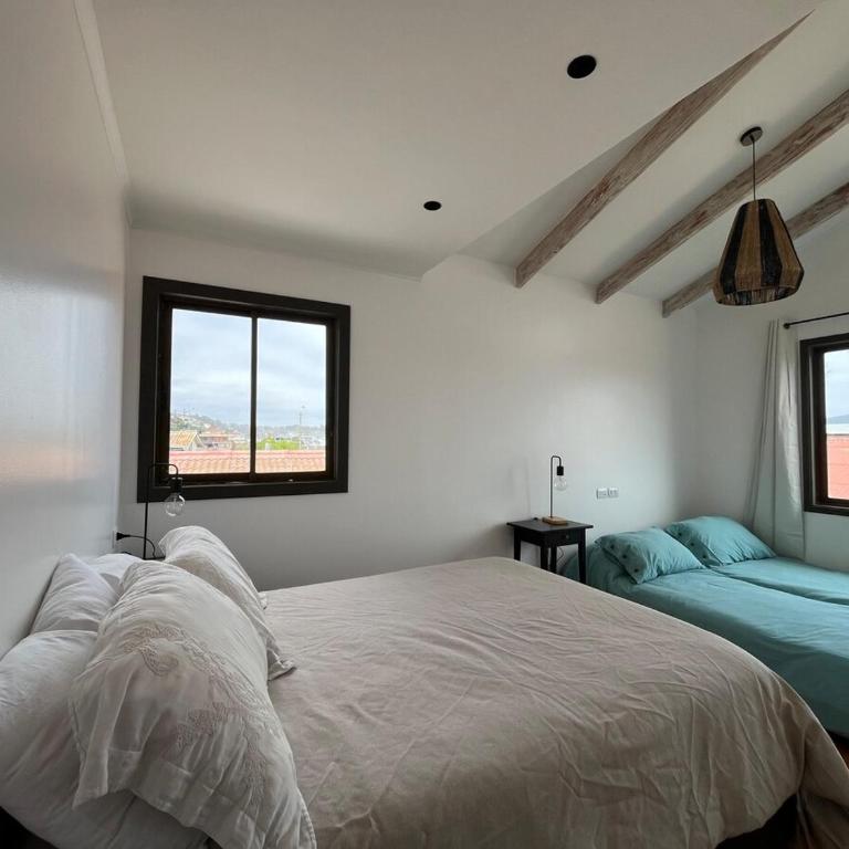 Casa en Laguna de Zapallar a pasos de la playa, recién remodelada - Three-Bedroom Home - 9
