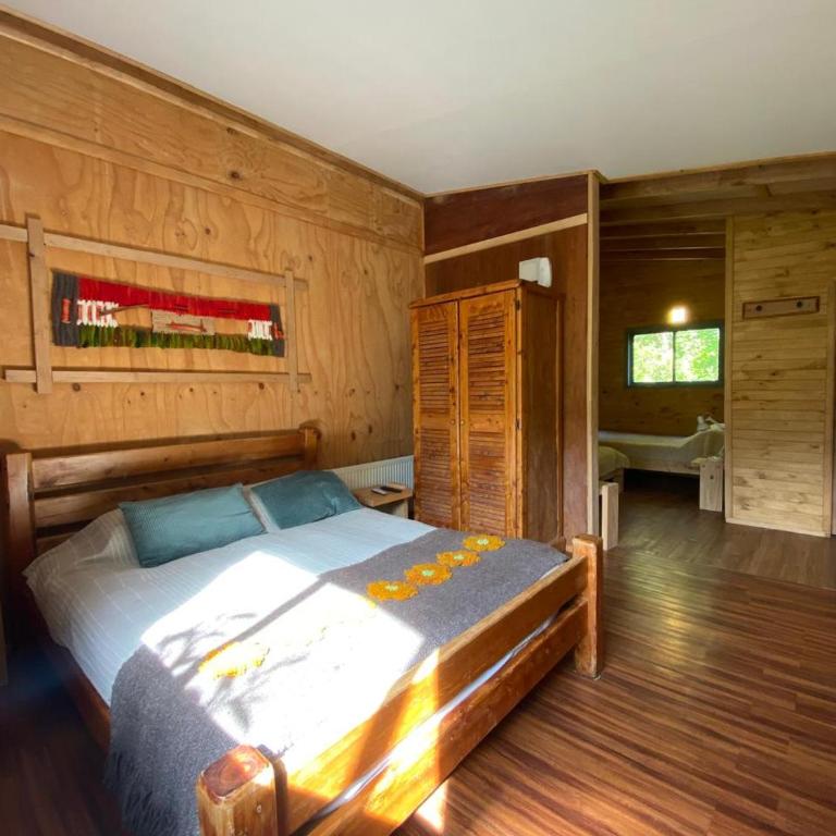 Posada de Expediciones Kahuel - Family Room - 4