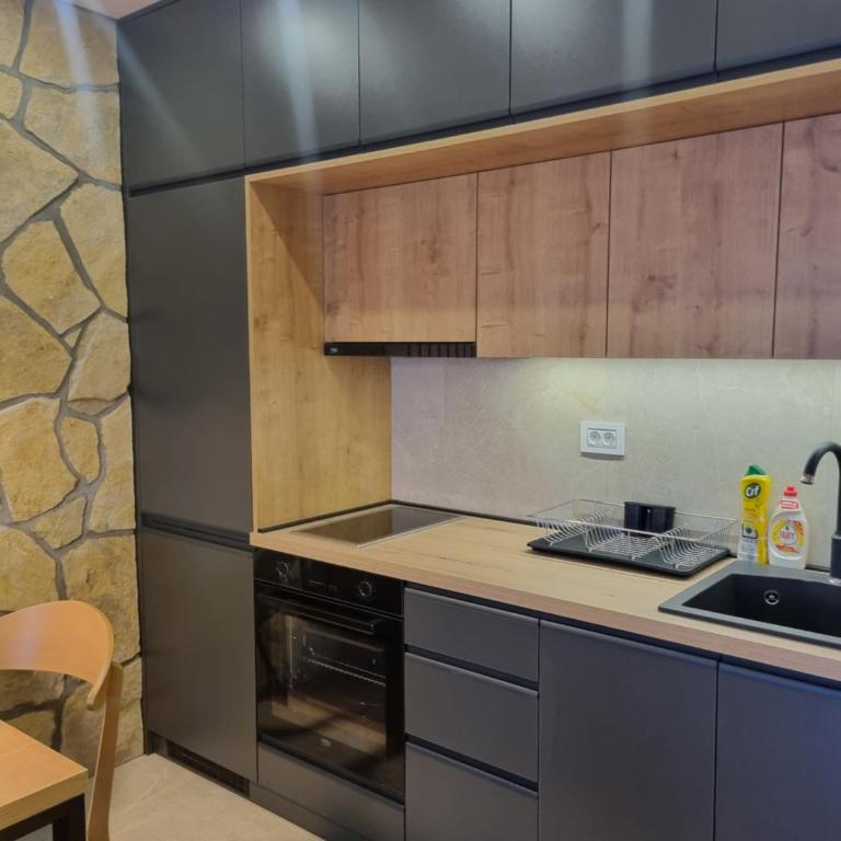 Royal Garden Centar apartmani - One-Bedroom Apartment - 16