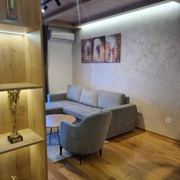 Royal Garden Centar apartmani - One-Bedroom Apartment - 53