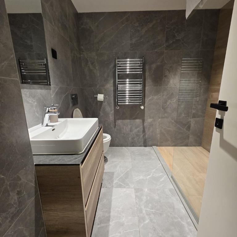 Waterfront Studio Blue Lagoon - One-Bedroom Apartment - 4