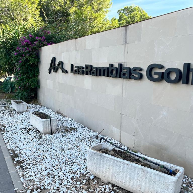 Private Solarium - Golf and Pool View - Las Ramblas 830 - Apartamento de 2 dormitorios - 42