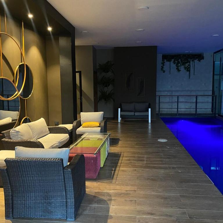 House with a private pool in Bosque Norte - Three-Bedroom House - 17