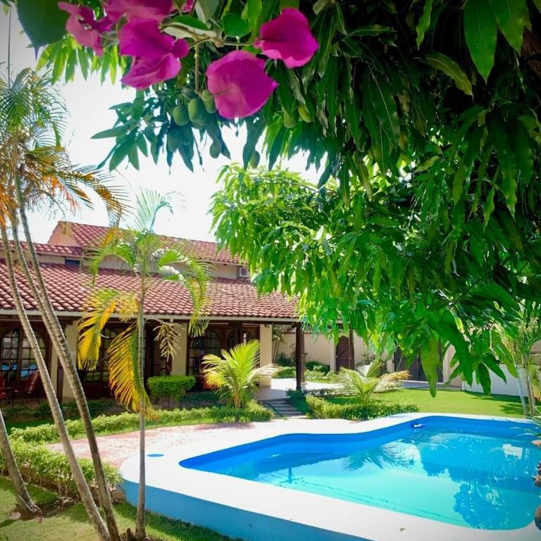 La Casa de Don Lucho - Santa Cruz - Three-Bedroom House - 17