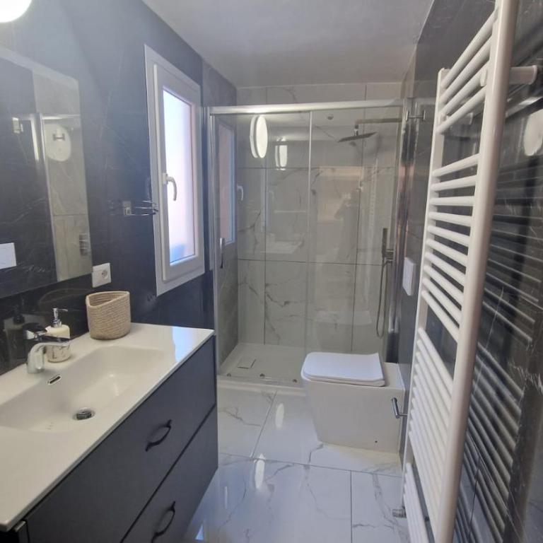 Casa Hanna Garden - Appartamento con 2 Camere da Letto e Terrazza - 54