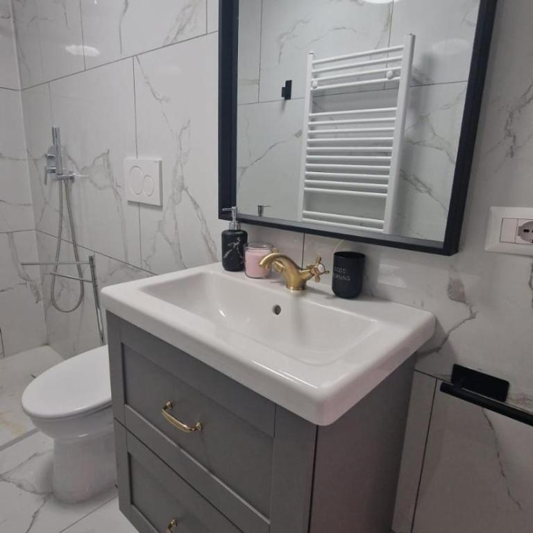 Casa Hanna Garden - Appartamento con 2 Camere da Letto e Terrazza - 57