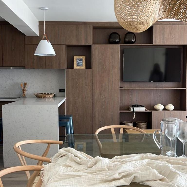 Spectacular oceanfront view for 8 people - Three-Bedroom Apartment - 6