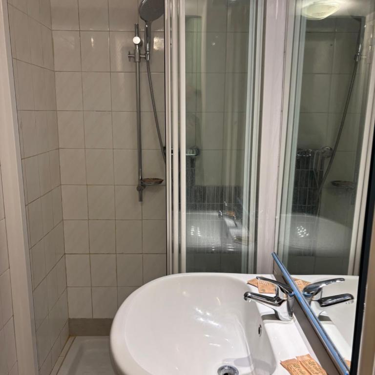 Dimora Castelvecchio ai Salvi - Soggiorno storico nel cuore di Verona con parcheggi su richiesta - Appartamento con 1 Camera da Letto - 12