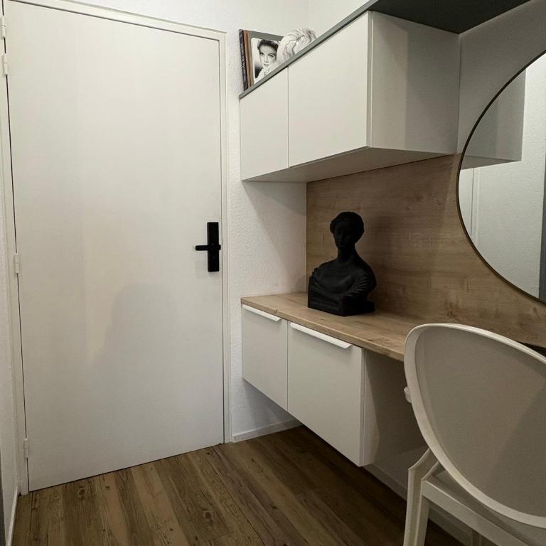 Studio Galerie 466 L'art de vivre à Metz - One-Bedroom Apartment - 11