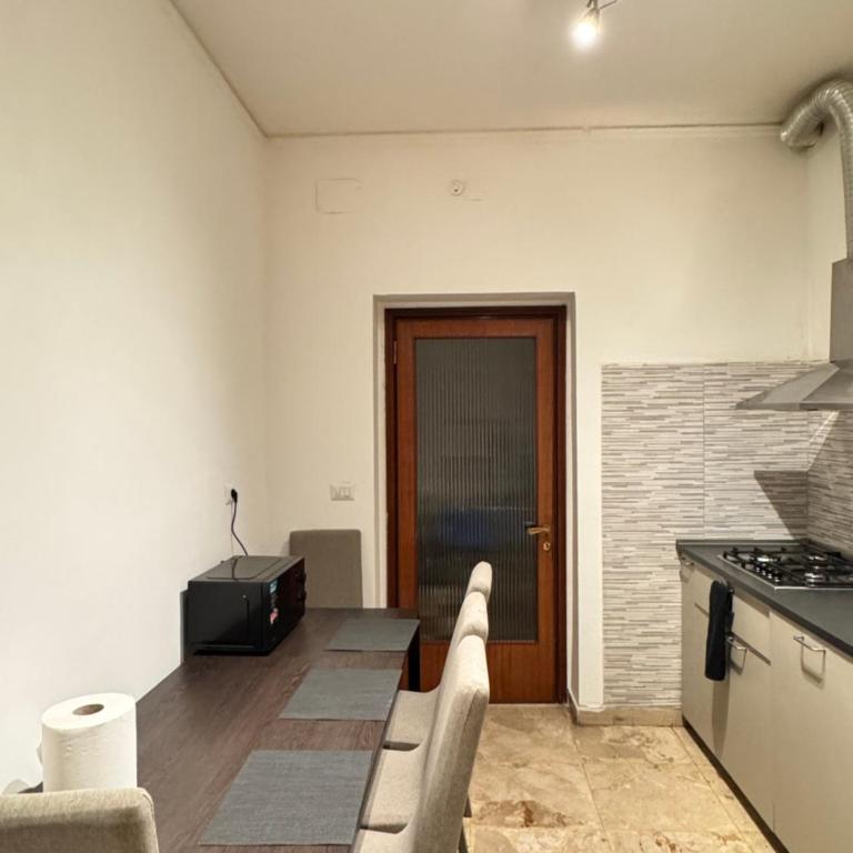 Urban stay - Double Room with Balcony - 10