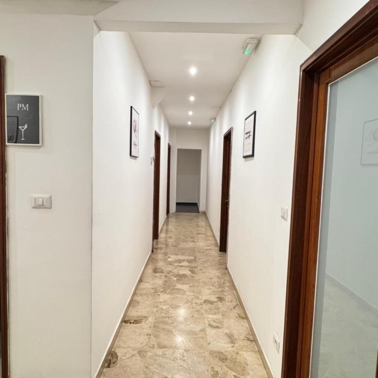Urban stay - Double Room with Balcony - 8