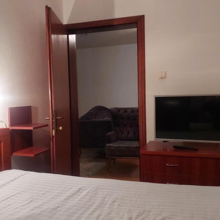 Lux apartman sa garažom - Apartman sa 1 Spavaćom Sobom - 11