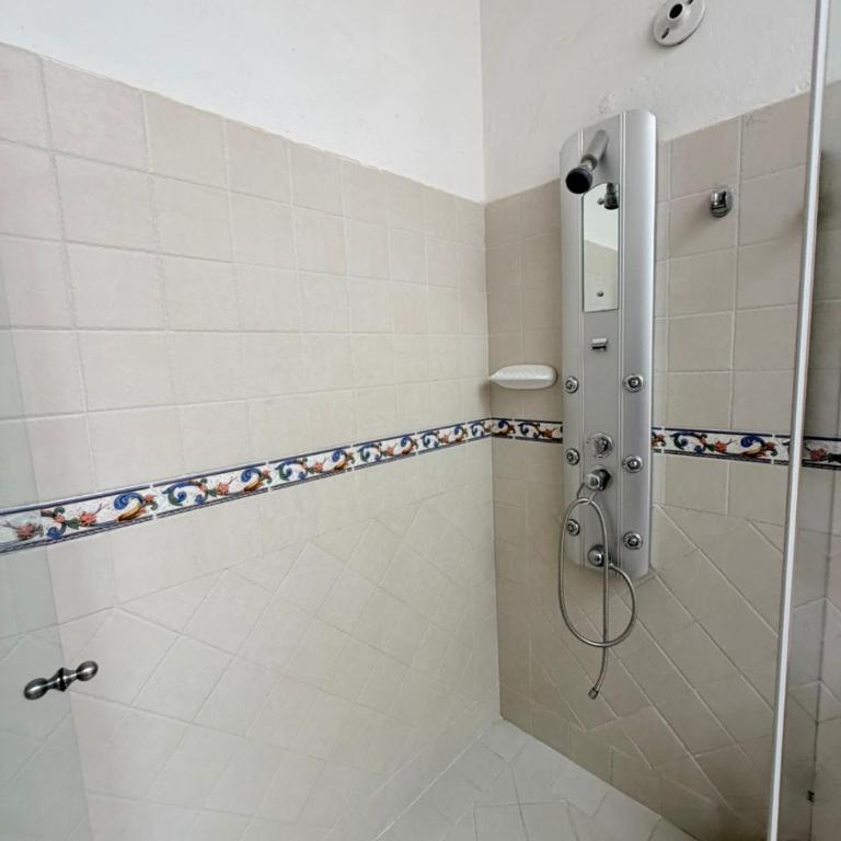 La Casa Colonial - Three-Bedroom House - 18