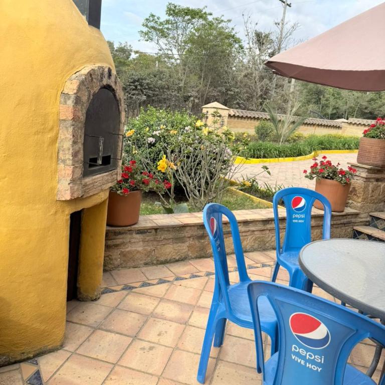 La Casa Colonial - Three-Bedroom House - 55