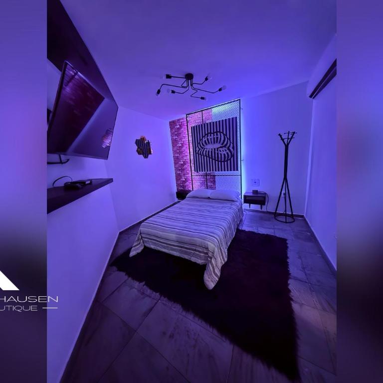 Sabalo's Hausen - Double Room with Private Bathroom - 1