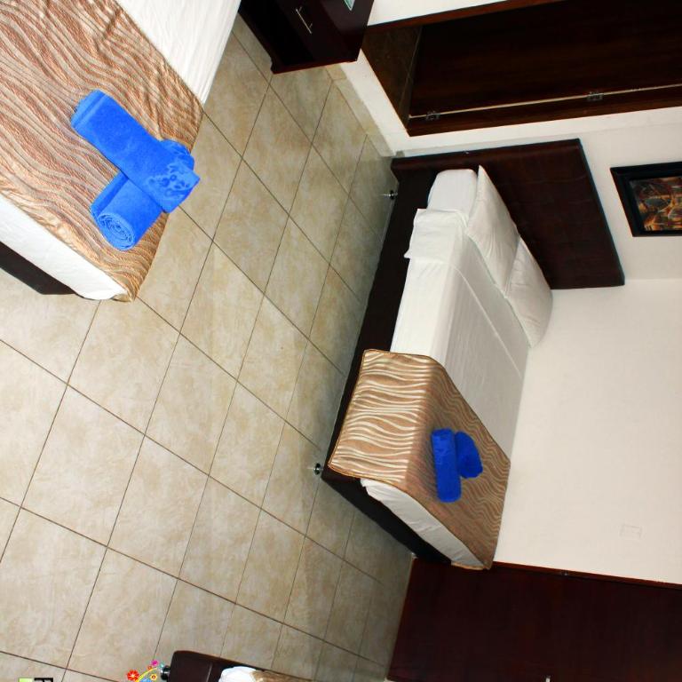 Hotel Primavera Plaza - Habitación Familiar Estándar - 2