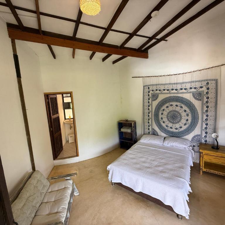 Hostal El Bohío - Double Room with Private Bathroom - 2