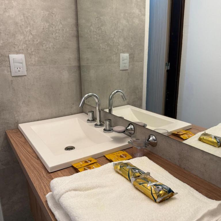 Departamento en pleno centro con todas las comodidades - One-Bedroom Apartment - 9