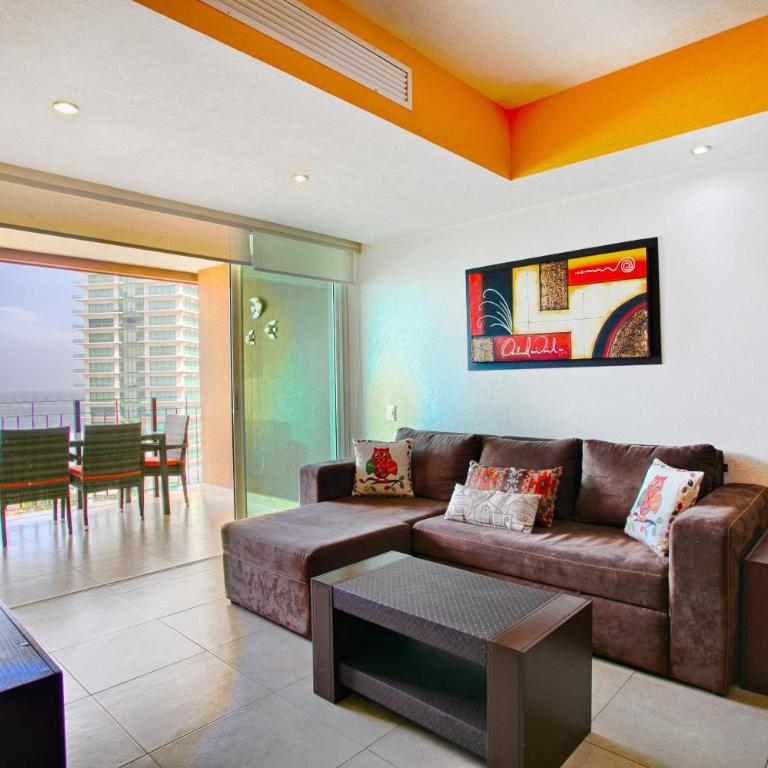 Pools, Gym and Restaurant, Beachfront 1BR - Vacation Home - 15