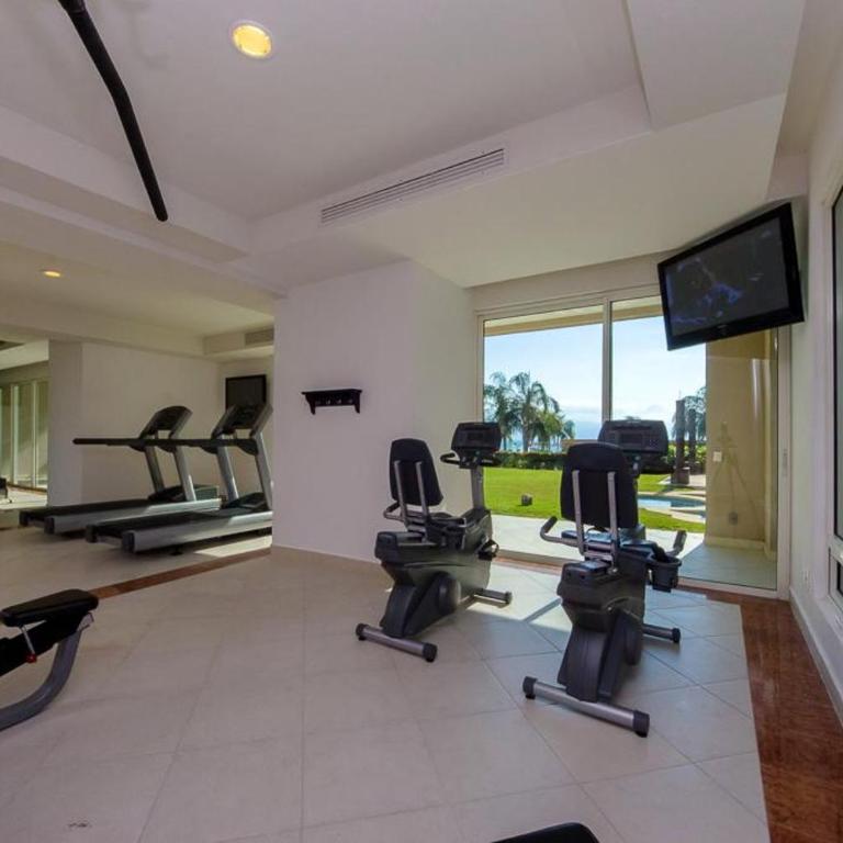 Pools, Gym and Restaurant, Beachfront 1BR - Vacation Home - 22