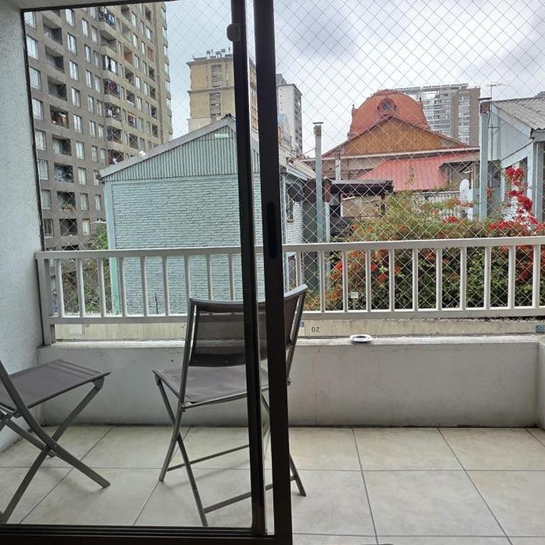 Amoblados San Isidro - Apartamento con balcón - 3