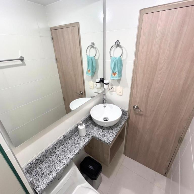 Team Renacer Broker Brisas del Mar and Pool - Three-Bedroom Apartment - 16