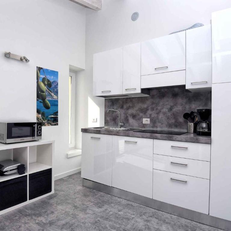 Apartments in Tremosine sul Garda 34645 - Apartamento - 42