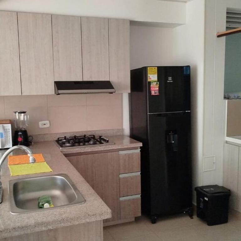 Moderno apartamento con aire acondicionado y vista a la montaña en Girardot - Apartamento de 2 dormitorios - 12