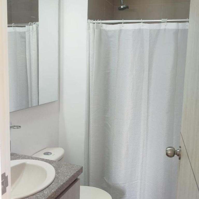 Moderno apartamento con aire acondicionado y vista a la montaña en Girardot - Apartamento de 2 dormitorios - 21