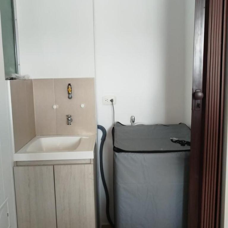 Moderno apartamento con aire acondicionado y vista a la montaña en Girardot - Apartamento de 2 dormitorios - 22