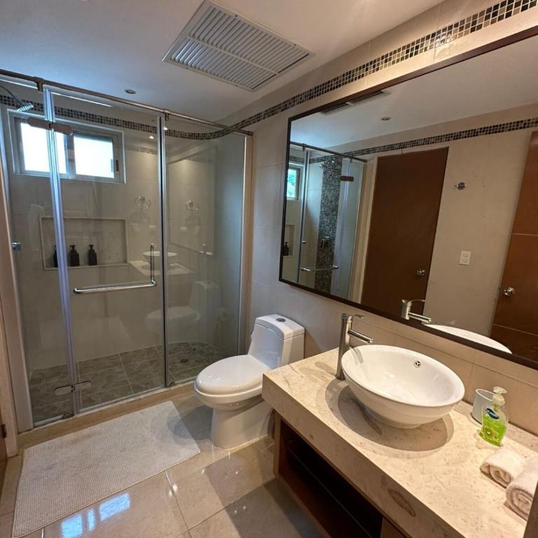 Beautiful Casa Monica - One-Bedroom Apartment - 23