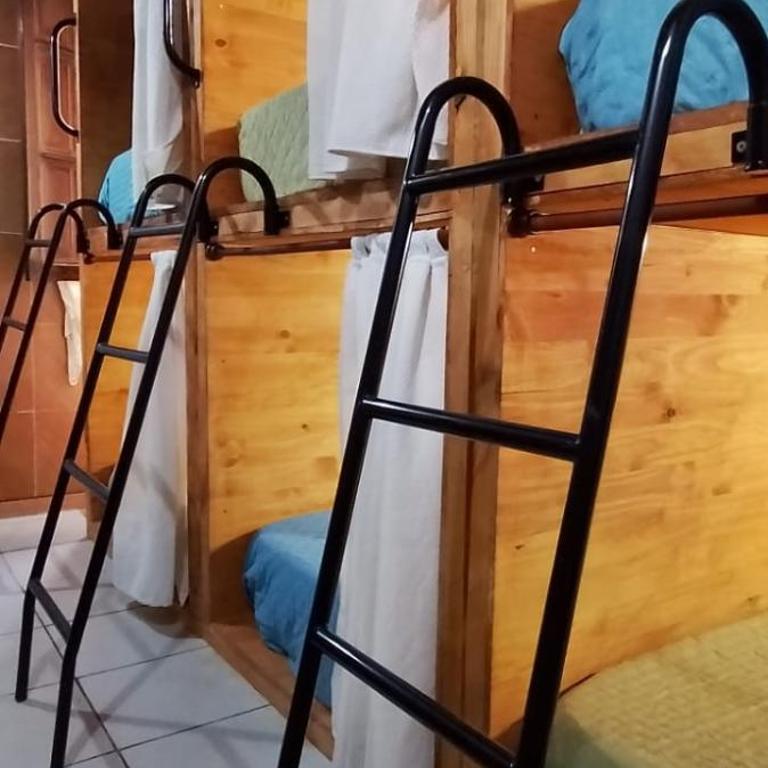 El Balcón de la Tata Hostel - Bed in 6-Bed Dormitory Room - 1