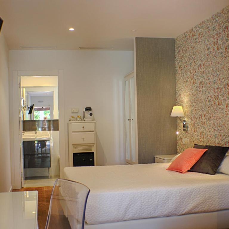 Hotel Malaga Picasso - Habitación Doble Superior con vistas a la piscina - 1 o 2 camas - 8