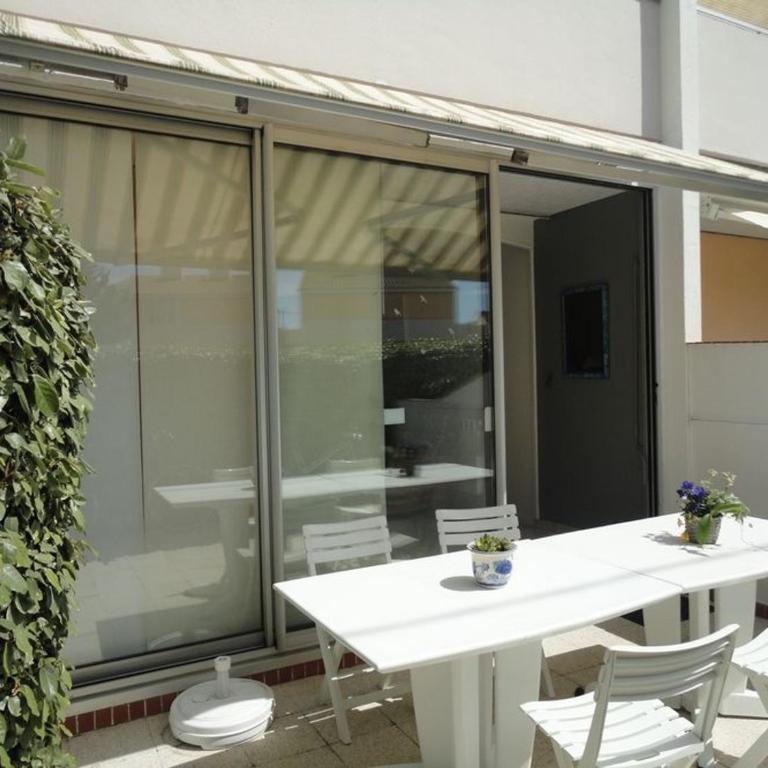 Charmant T2 RDC avec cour, proches commerces et plage, parking et animaux admis - FR-1-777-26 - Apartamento - 2