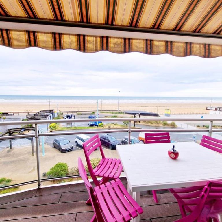 T3 face mer rénové avec balcon et WiFi à Saint-Jean-de-Monts - FR-1-777-42 - Apartment - 1