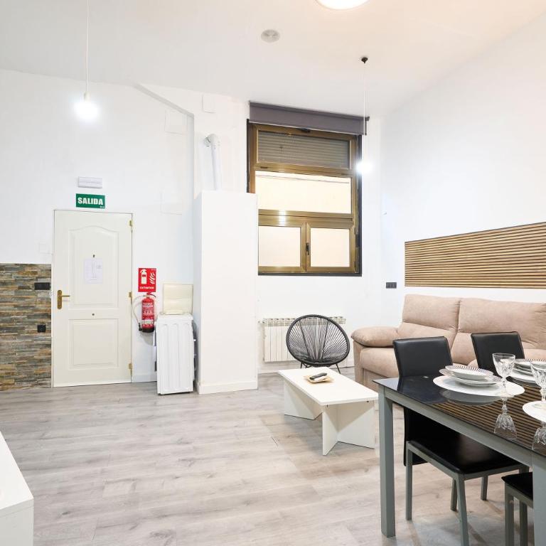 Los Jardines de San Cristobal centrico y tranquilo - One-Bedroom Apartment - 4