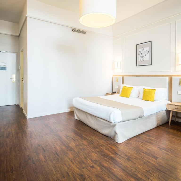 Hôtel Miléade L'Orangeraie - entièrement rénové - Chambre Quadruple côté parc - 1