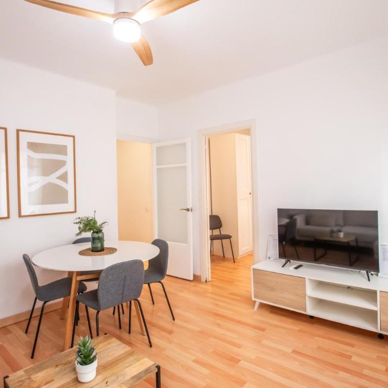 32PAA1126 - Apartment in Gracia - Three-Bedroom Apartment - 3
