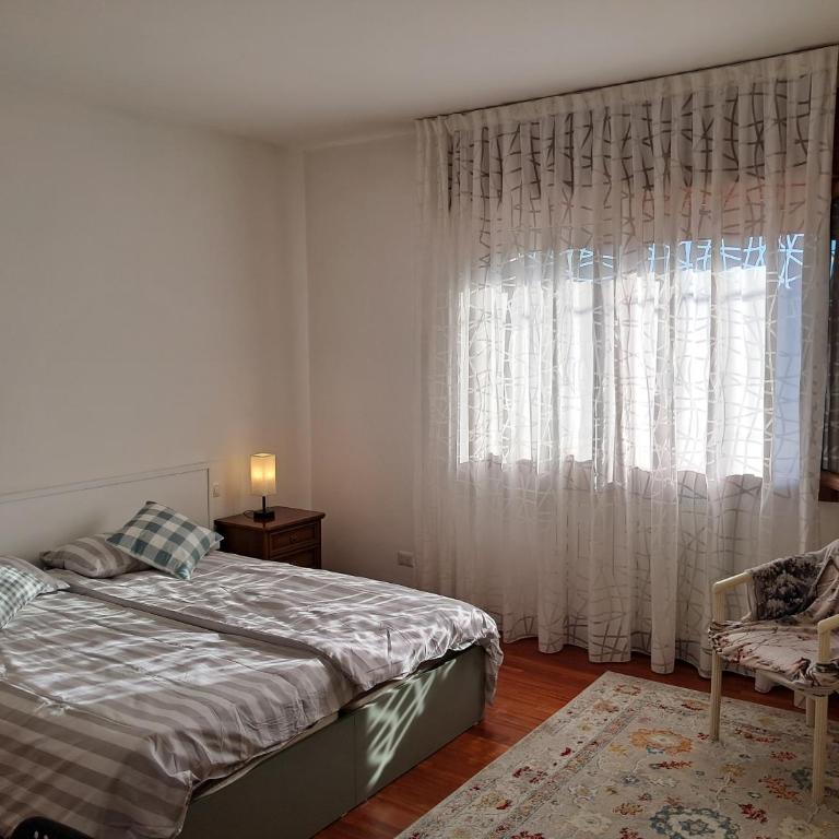 Tolle Economy Stay - Camera Tripla Economy con Bagno in Comune - 10