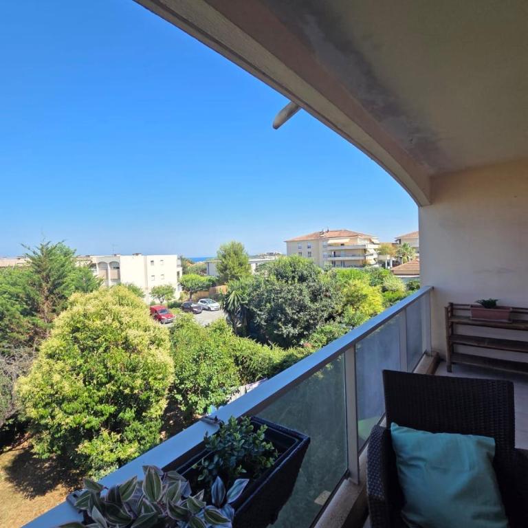 Charming 2 bedroom with sea view, pool and parking - Apartment mit 1 Schlafzimmer - 13
