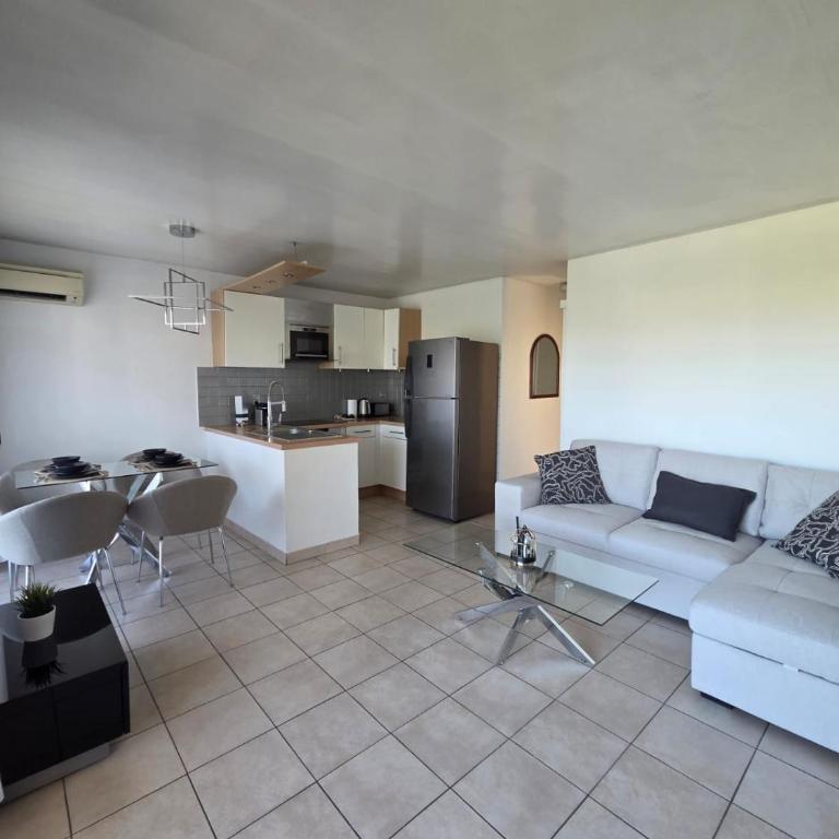Charming 2 bedroom with sea view, pool and parking - Apartment mit 1 Schlafzimmer - 17